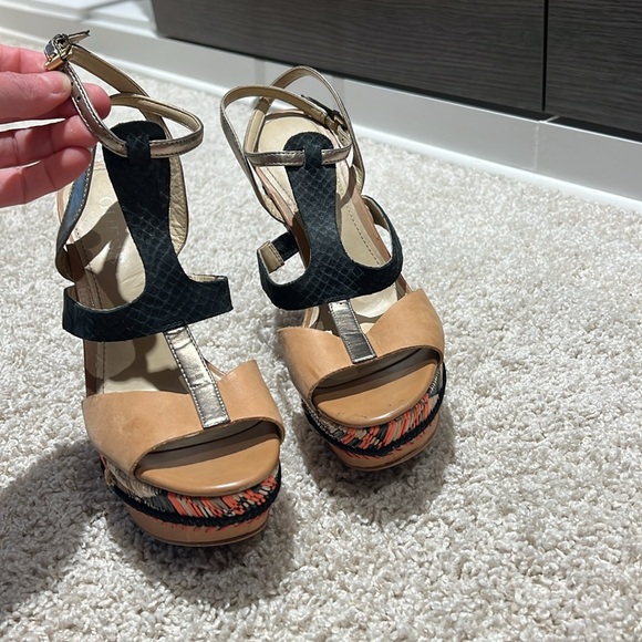 Guess heels size 7.5 - Picture 4 of 5